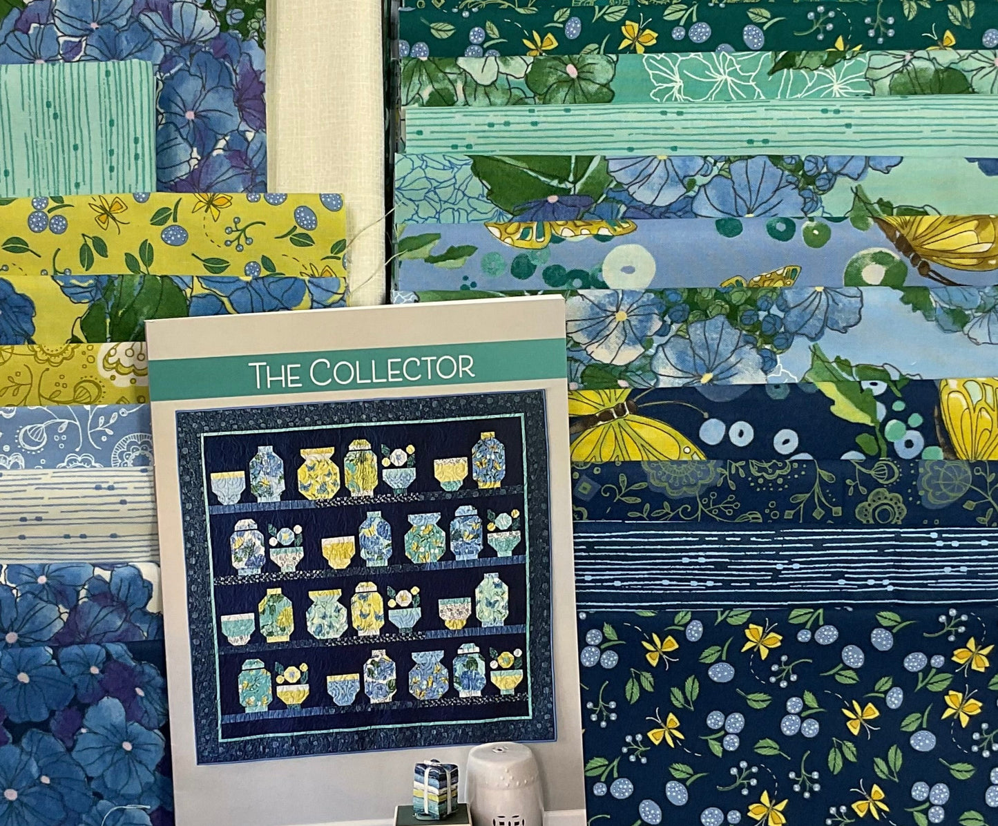 A Quilt Kit of The Collector in Cottage Bleu - Cream background