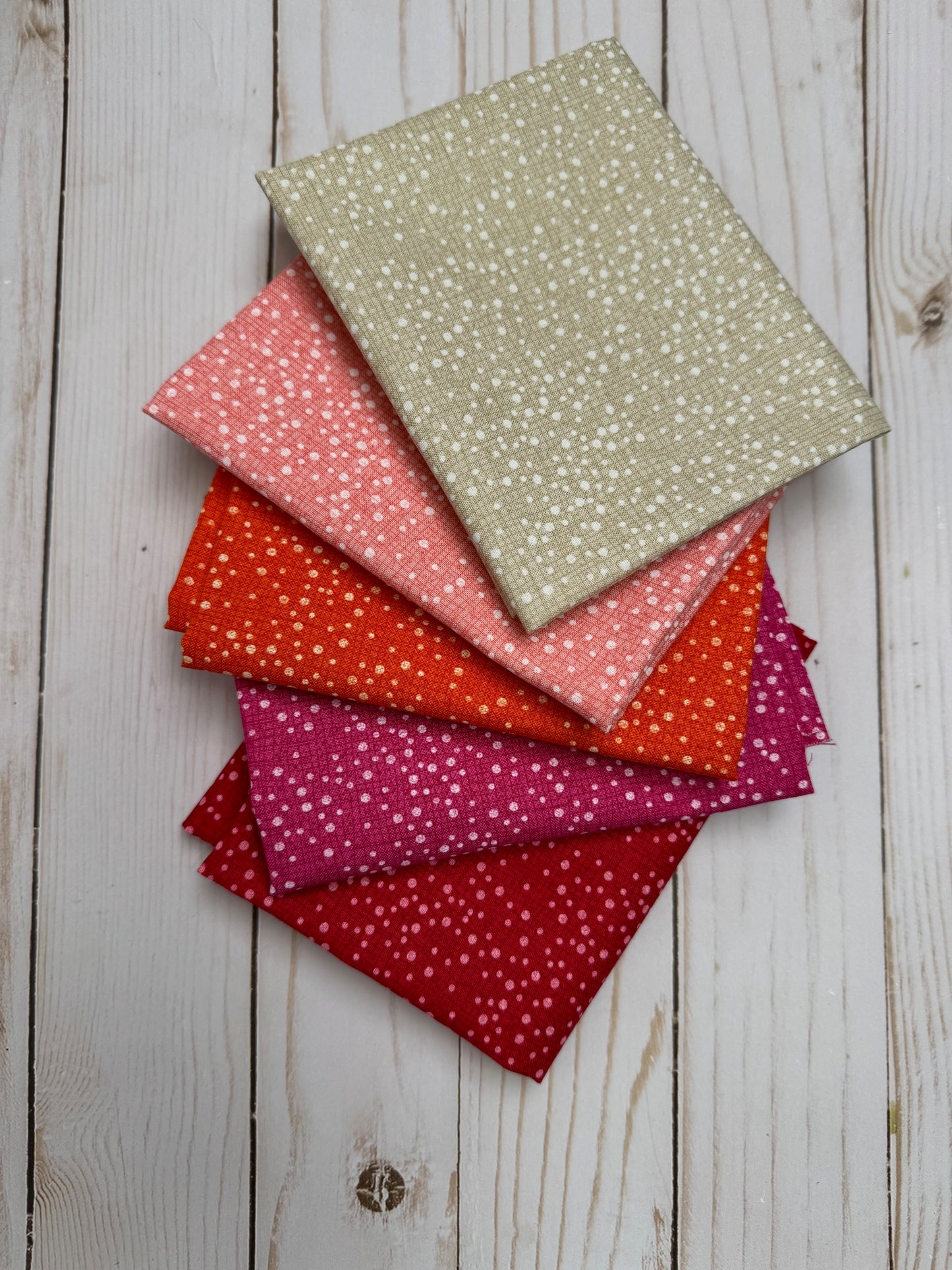 Dotty Happy Fat Quarter Bundle (5)