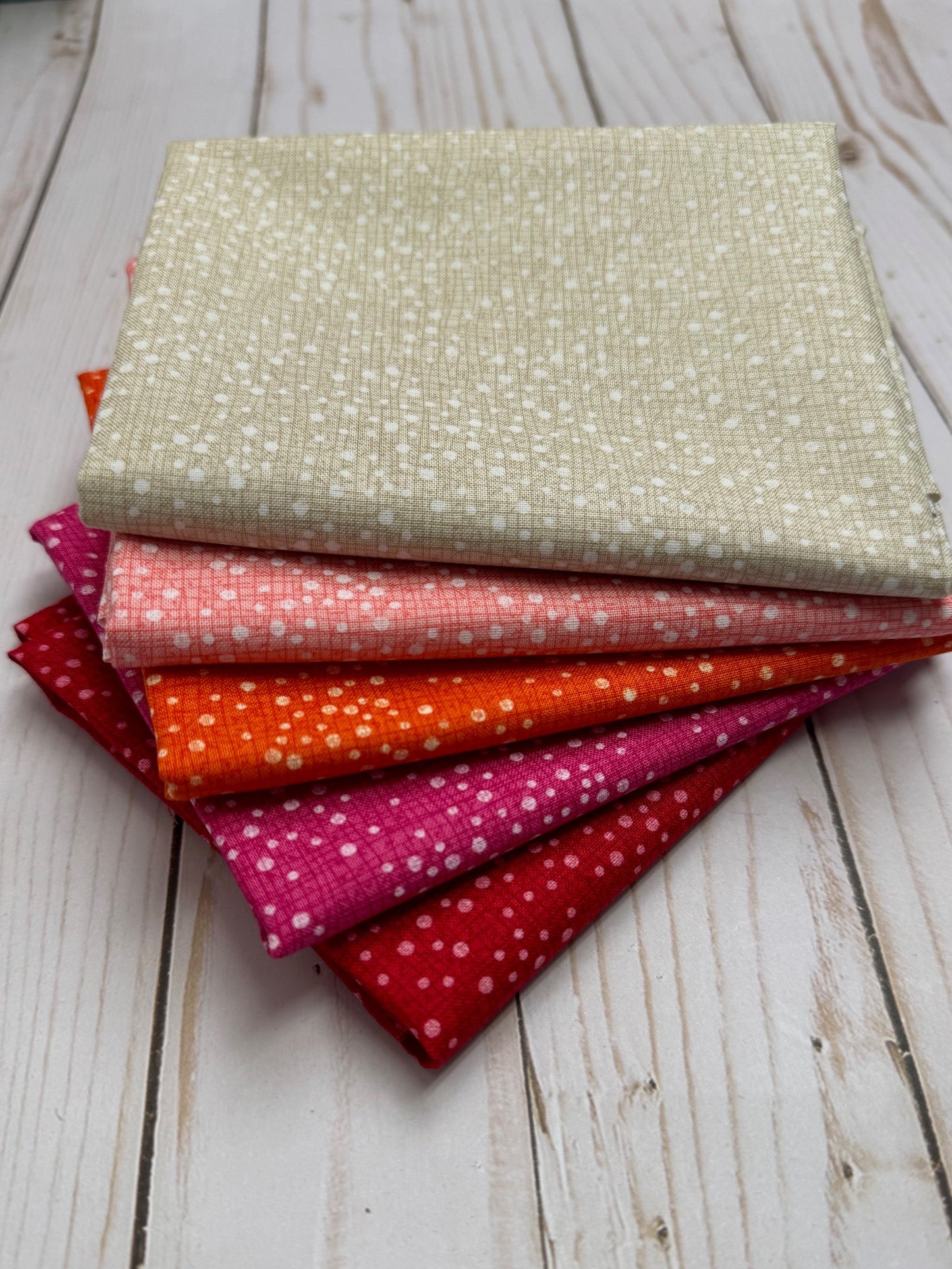 Dotty Happy Fat Quarter Bundle (5)