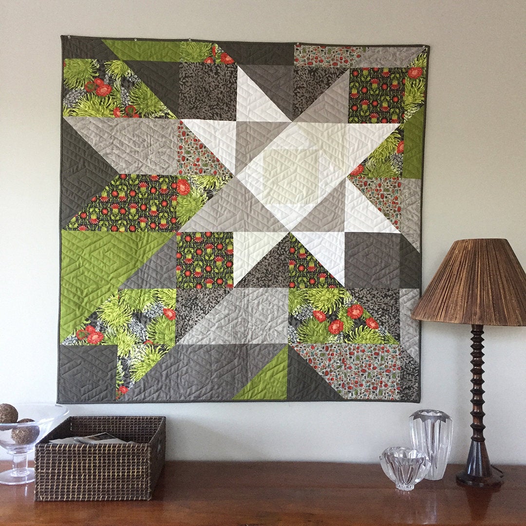 Starlet Digital PDF Quilt Pattern by Robin Pickens in 3 sizes for wall or lap quilts 51", 38" or 26" square"