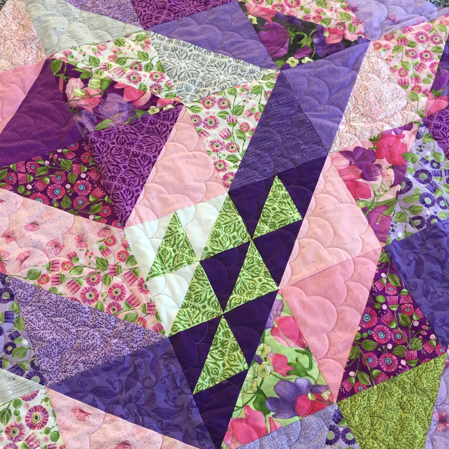 FACETED Digital PDF Quilt Pattern by Robin Pickens / Fat Quarter Friendly / 75" Square Diamond Quilt