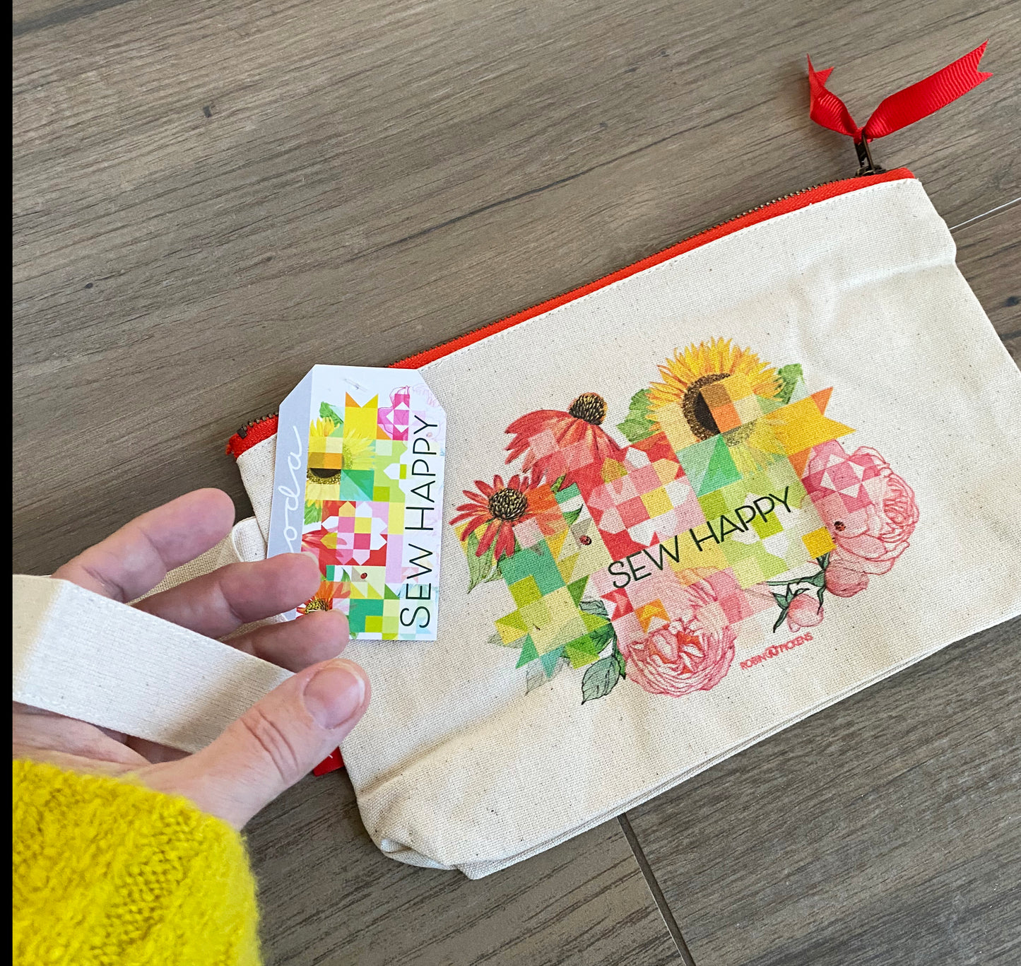 Sew Happy Zipper Pouch